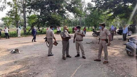 उत्तर प्रदेश: बुलंदशहर के शिव मंदिर में दो पुजारियों की धारदार हथियार से हत्या उत्तर प्रदेश: बुलंदशहर के शिव मंदिर में दो पुजारियों की धारदार हथियार से हत्या