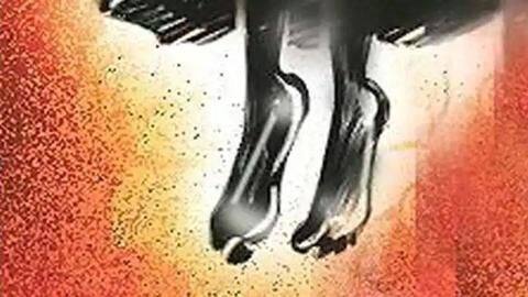 नोएडा: स्कूल ने छिपाई छात्रा की आत्महत्या की घटना, गुपचुप कर दिया अंतिम संस्कार नोएडा: स्कूल ने छिपाई छात्रा की आत्महत्या की घटना, गुपचुप कर दिया अंतिम संस्कार
