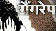 पति ने बेटे के सामने चार दोस्तों से करवाया पत्नी का गैंगरेप, सिगरेट बट्स से जलाया