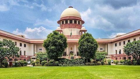 सुप्रीम कोर्ट में जनहित याचिका, फर्जी खबरों के लिए सोशल मीडिया को जिम्मेदार ठहराने की मांग सुप्रीम कोर्ट में जनहित याचिका, फर्जी खबरों के लिए सोशल मीडिया को जिम्मेदार ठहराने की मांग