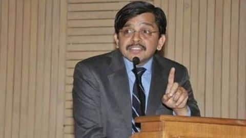 जस्टिस मुरलीधर ने वकीलों से की 'माय लॉर्ड' और 'योर लॉर्डशिप' नहीं कहने की अपील जस्टिस मुरलीधर ने वकीलों से की 'माय लॉर्ड' और 'योर लॉर्डशिप' नहीं कहने की अपील
