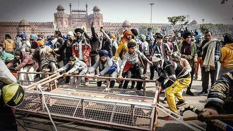 ट्रैक्टर रैली में हिंसा: दिल्ली पुलिस ने कार्रवाई के लिए आम जनता से मांगा सहयोग ट्रैक्टर रैली में हिंसा: दिल्ली पुलिस ने कार्रवाई के लिए आम जनता से मांगा सहयोग