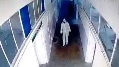 हरियाणा: अस्पताल में भर्ती था कुकर्म का कोरोना संक्रमित आरोपी, PPE किट पहनकर भागा हरियाणा: अस्पताल में भर्ती था कुकर्म का कोरोना संक्रमित आरोपी, PPE किट पहनकर भागा