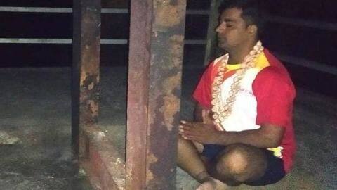 पुणे: पूजा के बहाने युवती से रेप और उसकी बहनों से छेड़छाड़ का आरोपी धर्मगुरू गिरफ्तार पुणे: पूजा के बहाने युवती से रेप और उसकी बहनों से छेड़छाड़ का आरोपी धर्मगुरू गिरफ्तार