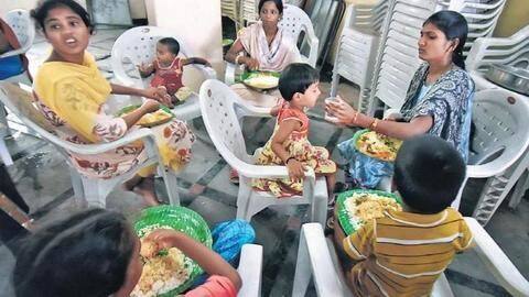 हैदराबाद: बाढ़ राहत शिविरों में कोरोना का कहर, संक्रमण के 90 मामले सामने आए हैदराबाद: बाढ़ राहत शिविरों में कोरोना का कहर, संक्रमण के 90 मामले सामने आए