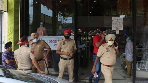 पंजाब: दो पंचायतों में पारित हुआ प्रस्ताव, गांव में ही होगा कोरोना संक्रमितों का इलाज पंजाब: दो पंचायतों में पारित हुआ प्रस्ताव, गांव में ही होगा कोरोना संक्रमितों का इलाज