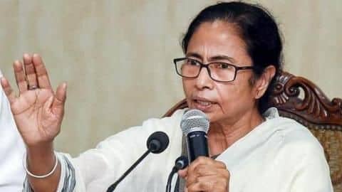ममता और केंद्र के बढ़ी तनातनी, मुख्य सचिव और DGP को दिल्ली भेजने से किया इनकार ममता और केंद्र के बढ़ी तनातनी, मुख्य सचिव और DGP को दिल्ली भेजने से किया इनकार
