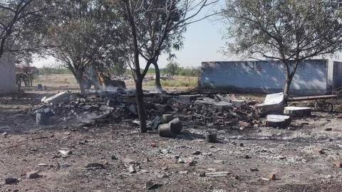 तमिलनाडु: पटाखा फैक्ट्री में लगी भीषण आग; छह लोगों की मौत, कई अन्य घायल तमिलनाडु: पटाखा फैक्ट्री में लगी भीषण आग; छह लोगों की मौत, कई अन्य घायल