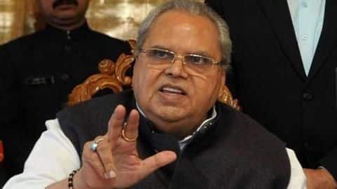 राज्यपालों के पास नहीं होता है कोई काम, कश्मीर का राज्यपाल पीता है शराब- सत्यपाल मलिक राज्यपालों के पास नहीं होता है कोई काम, कश्मीर का राज्यपाल पीता है शराब- सत्यपाल मलिक
