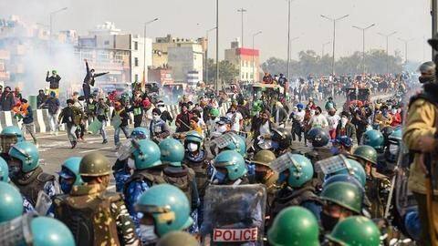 ट्रैक्टर रैली हिंसा: सरकार ने पुलिस कार्रवाई को ठहराया सही, कहा- अन्य कोई विकल्प नहीं था ट्रैक्टर रैली हिंसा: सरकार ने पुलिस कार्रवाई को ठहराया सही, कहा- अन्य कोई विकल्प नहीं था