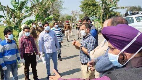 पंजाब: कोरोना से मरने वाले बुजुर्ग से संक्रमित हुए थे 23 लोग, 15 गांव किए सील पंजाब: कोरोना से मरने वाले बुजुर्ग से संक्रमित हुए थे 23 लोग, 15 गांव किए सील