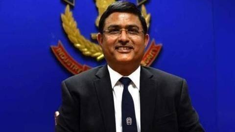 CBI बनाम CBI: कोर्ट ने स्वीकार की राकेश अस्थाना को मिली क्लीन चिट CBI बनाम CBI: कोर्ट ने स्वीकार की राकेश अस्थाना को मिली क्लीन चिट