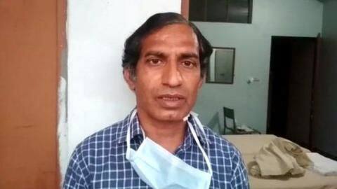 कोरोना वायरस: संक्रमितों के उपचार के लिए छोड़ दिया मां का अंतिम संस्कार, प्रस्तुत की मिसाल कोरोना वायरस: संक्रमितों के उपचार के लिए छोड़ दिया मां का अंतिम संस्कार, प्रस्तुत की मिसाल