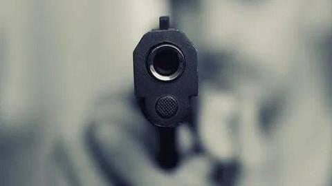 उत्तर प्रदेश: गिलास में कम दूध देने पर शख्स ने बेटे-भाई को गोली मारकर की आत्महत्या उत्तर प्रदेश: गिलास में कम दूध देने पर शख्स ने बेटे-भाई को गोली मारकर की आत्महत्या