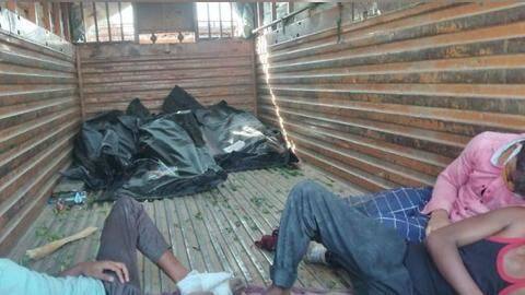 उत्तर प्रदेश सरकार ने खुले ट्रक में शवों के साथ घायल मजदूरों को किया झारखंड रवाना उत्तर प्रदेश सरकार ने खुले ट्रक में शवों के साथ घायल मजदूरों को किया झारखंड रवाना