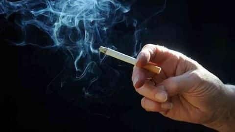 धूम्रपान करने वालों पर अधिक है कोरोना वायरस का खतरा, स्वास्थ्य मंत्रालय ने दी चेतावनी धूम्रपान करने वालों पर अधिक है कोरोना वायरस का खतरा, स्वास्थ्य मंत्रालय ने दी चेतावनी