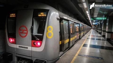 दिल्ली: टिकरी बॉर्डर सहित चार मेट्रो स्ट्रेशनों पर बंद रहेंगे प्रवेश और निकास दरवाजे दिल्ली: टिकरी बॉर्डर सहित चार मेट्रो स्ट्रेशनों पर बंद रहेंगे प्रवेश और निकास दरवाजे