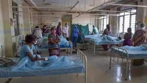 आंध्र प्रदेश: फिर बढ़ा रहस्यमयी बीमारी का प्रकोप, बीमार हुए 20 लोग आंध्र प्रदेश: फिर बढ़ा रहस्यमयी बीमारी का प्रकोप, बीमार हुए 20 लोग