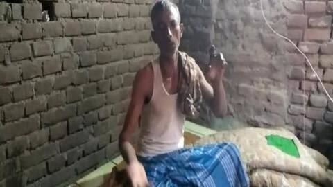 बिहार: नीतीश कुमार के मुख्यमंत्री बनने पर हर बार अपनी एक अंगुली काटता है यह व्यक्ति बिहार: नीतीश कुमार के मुख्यमंत्री बनने पर हर बार अपनी एक अंगुली काटता है यह व्यक्ति