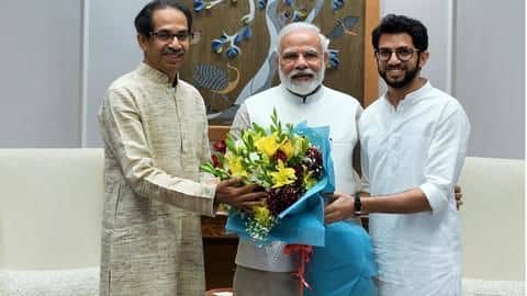 प्रधानमंत्री मोदी से मुलाकात के बाद उद्धव ठाकरे बोले- CAA से डरने की जरुरत नहीं प्रधानमंत्री मोदी से मुलाकात के बाद उद्धव ठाकरे बोले- CAA से डरने की जरुरत नहीं