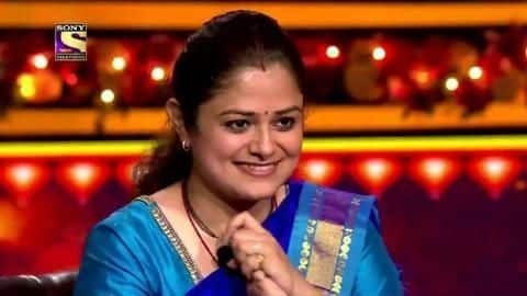 'KBC 12' को मिली अपनी दूसरी करोड़पति; क्या सात करोड़ रुपये जीतेंगी IPS मोहिता शर्मा? 'KBC 12' को मिली अपनी दूसरी करोड़पति; क्या सात करोड़ रुपये जीतेंगी IPS मोहिता शर्मा?