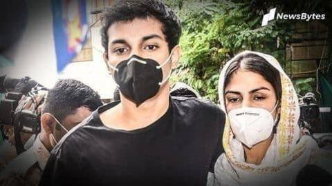ड्रग्स मामला: 20 अक्टूबर तक जेल में ही रहेंगे रिया और शौविक चक्रवर्ती, न्यायिक हिरासत बढ़ी ड्रग्स मामला: 20 अक्टूबर तक जेल में ही रहेंगे रिया और शौविक चक्रवर्ती, न्यायिक हिरासत बढ़ी