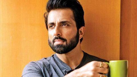 सोनू सूद ने जन्मदिन पर प्रवासियों को दिया तोहफा, तीन लाख नौकरियों का किया ऐलान सोनू सूद ने जन्मदिन पर प्रवासियों को दिया तोहफा, तीन लाख नौकरियों का किया ऐलान