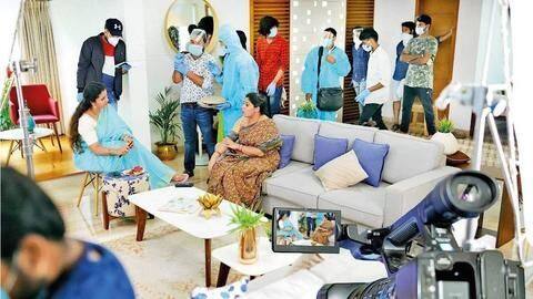 इस दिन से देख पाएंगे टीवी सीरियल्स के नए एपिसोड्स, जानिए क्या होगी आगे की कहानी इस दिन से देख पाएंगे टीवी सीरियल्स के नए एपिसोड्स, जानिए क्या होगी आगे की कहानी