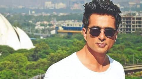 सोनू सूद की जिंदगी पर फिल्म बनाना चाहते हैं निर्माता, अभिनेता ने रखी यह शर्त सोनू सूद की जिंदगी पर फिल्म बनाना चाहते हैं निर्माता, अभिनेता ने रखी यह शर्त
