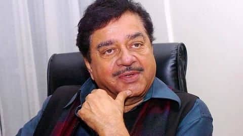 कोरोना वायरस: दान देकर सुर्खियां बटोरने वालों पर भड़के शत्रुघ्न सिन्हा, कहा- दिखावा न करें कोरोना वायरस: दान देकर सुर्खियां बटोरने वालों पर भड़के शत्रुघ्न सिन्हा, कहा- दिखावा न करें