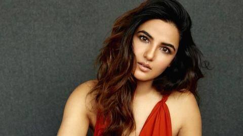'नागिन 4' से बाहर हुई जैस्मीन भसीन, 'बिग बॉस 13' की इस कंटेस्टेट ने ली जगह 'नागिन 4' से बाहर हुई जैस्मीन भसीन, 'बिग बॉस 13' की इस कंटेस्टेट ने ली जगह
