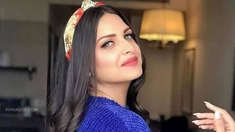 हिमांशी खुराना मिली कोरोना पॉजिटिव, किसानों के साथ विरोध प्रदर्शन करती आई थीं नजर हिमांशी खुराना मिली कोरोना पॉजिटिव, किसानों के साथ विरोध प्रदर्शन करती आई थीं नजर