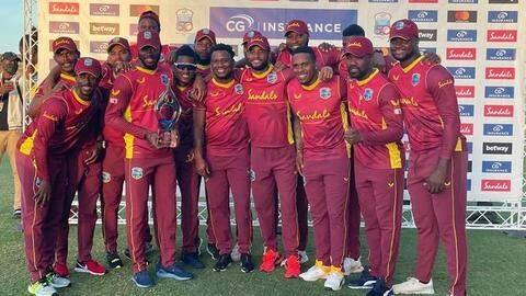 तीसरे वनडे में श्रीलंका को हराकर वेस्टइंडीज ने किया 3-0 से क्लीन स्वीप, बने ये रिकॉर्ड तीसरे वनडे में श्रीलंका को हराकर वेस्टइंडीज ने किया 3-0 से क्लीन स्वीप, बने ये रिकॉर्ड