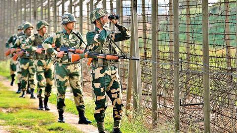 पश्चिम बंगाल विधानसभा में BSF का अधिकार क्षेत्र बढ़ाए जाने के खिलाफ प्रस्ताव पारित पश्चिम बंगाल विधानसभा में BSF का अधिकार क्षेत्र बढ़ाए जाने के खिलाफ प्रस्ताव पारित