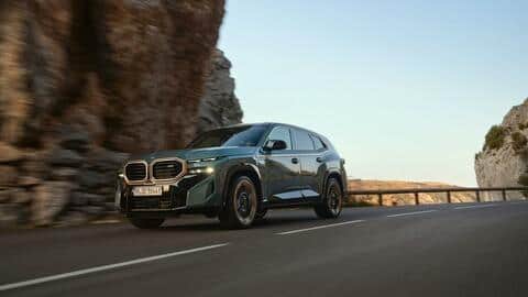 BMW XM हाइब्रिड कार से उठा पर्दा, इन फीचर्स के साथ जल्द देगी दस्तक BMW XM हाइब्रिड कार से उठा पर्दा, इन फीचर्स के साथ जल्द देगी दस्तक