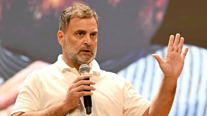 मोदी सरकार और CEC के खिलाफ विपक्ष का मार्च, राहुल बोले- लोकतंत्र बचाने हर कोई आए