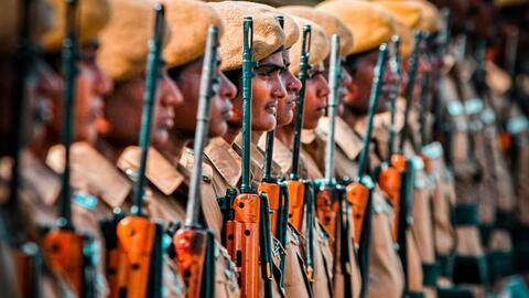 पश्चिम बंगाल पुलिस में कॉन्स्टेबल के 1,600 से अधिक पदों पर निकली भर्ती, जानें योग्यता पश्चिम बंगाल पुलिस में कॉन्स्टेबल के 1,600 से अधिक पदों पर निकली भर्ती, जानें योग्यता