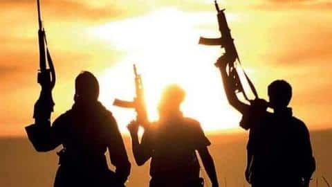 जम्मू-कश्मीर: आतंकी हमले में CRPF जवान शहीद, पुलवामा में दो मजदूरों को मारी गोली जम्मू-कश्मीर: आतंकी हमले में CRPF जवान शहीद, पुलवामा में दो मजदूरों को मारी गोली