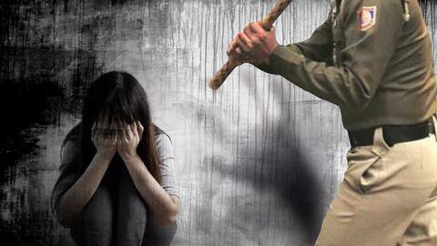 मध्य प्रदेश: पुलिस ने दलित रेप पीड़िता को थाने में बैठाकर की पिटाई, तीन पुलिसकर्मी निलंबित मध्य प्रदेश: पुलिस ने दलित रेप पीड़िता को थाने में बैठाकर की पिटाई, तीन पुलिसकर्मी निलंबित