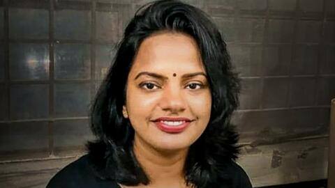 कभी मुंबई की सड़कों पर फूल बेचने वाली सरिता को अमेरिकी यूनिवर्सिटी में मिला एडमिशन कभी मुंबई की सड़कों पर फूल बेचने वाली सरिता को अमेरिकी यूनिवर्सिटी में मिला एडमिशन