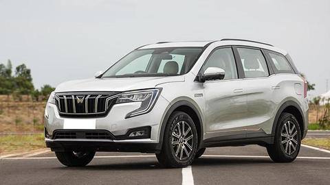 महिंद्रा XUV700 के सभी वेरिएंट लॉन्च, कीमत 11.99 लाख रुपये से शुरू महिंद्रा XUV700 के सभी वेरिएंट लॉन्च, कीमत 11.99 लाख रुपये से शुरू