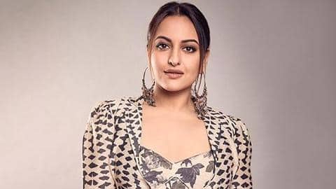 संजय लीला भंसाली की 'हीरा मंडी' के लिए सोनाक्षी सिन्हा को किया गया साइन संजय लीला भंसाली की 'हीरा मंडी' के लिए सोनाक्षी सिन्हा को किया गया साइन