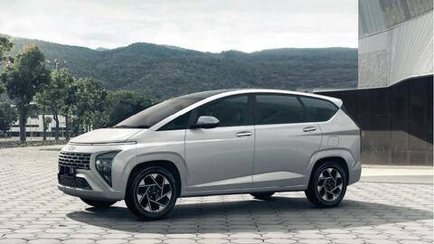 ADAS तकनीक के साथ आएगी हुंडई स्टारगेजर MPV, कैरेंस और अर्टिगा से करेगी मुकाबला ADAS तकनीक के साथ आएगी हुंडई स्टारगेजर MPV, कैरेंस और अर्टिगा से करेगी मुकाबला
