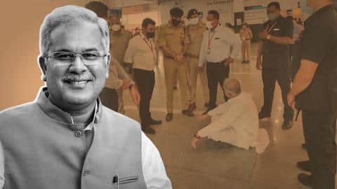 छत्तीसगढ़ के मुख्यमंत्री भूपेश बघेल को लखनऊ हवाई अड्डे पर रोका, नाराज होकर फर्श पर बैठे छत्तीसगढ़ के मुख्यमंत्री भूपेश बघेल को लखनऊ हवाई अड्डे पर रोका, नाराज होकर फर्श पर बैठे