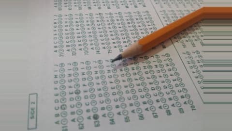 बोर्ड परीक्षा को लेकर CBSE ने किया ये बदलाव, अब ऐसे भरी जाएंगी OMR शीट बोर्ड परीक्षा को लेकर CBSE ने किया ये बदलाव, अब ऐसे भरी जाएंगी OMR शीट