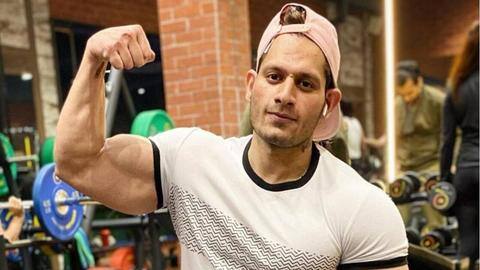 मिस्टर इंडिया रह चुके मनोज पाटिल ने की खुदकुशी की कोशिश, साहिल खान पर लगाए आरोप मिस्टर इंडिया रह चुके मनोज पाटिल ने की खुदकुशी की कोशिश, साहिल खान पर लगाए आरोप