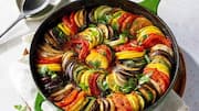 फ्रांस का प्रसिद्ध पकवान है रैटैटूई, जानिए इस पारंपरिक व्यंजन से जुड़ी अहम बातें 