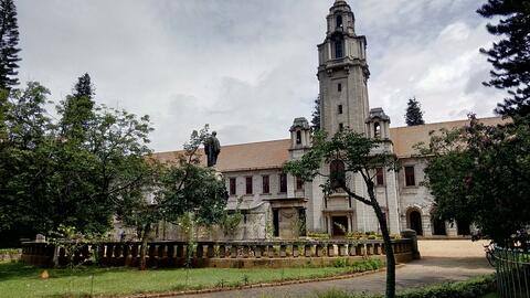 QS वर्ल्ड यूनिवर्सिटी रैंकिंग में IIT को पछाड़ IISc बेंगलुरू बना भारत का सर्वश्रेष्ठ संस्थान QS वर्ल्ड यूनिवर्सिटी रैंकिंग में IIT को पछाड़ IISc बेंगलुरू बना भारत का सर्वश्रेष्ठ संस्थान