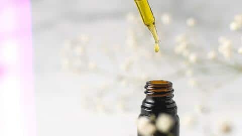कई स्वास्थ्य संबंधित समस्याओं का इलाज बन सकता है CBD ऑयल, जानिए इसके फायदे कई स्वास्थ्य संबंधित समस्याओं का इलाज बन सकता है CBD ऑयल, जानिए इसके फायदे