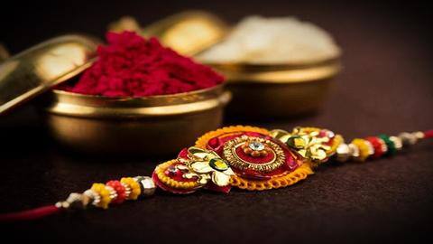 रक्षाबंधन: इस बार अपने भाई के लिए अपने हाथों से बनाएं राखी, जानिए आसान तरीका रक्षाबंधन: इस बार अपने भाई के लिए अपने हाथों से बनाएं राखी, जानिए आसान तरीका